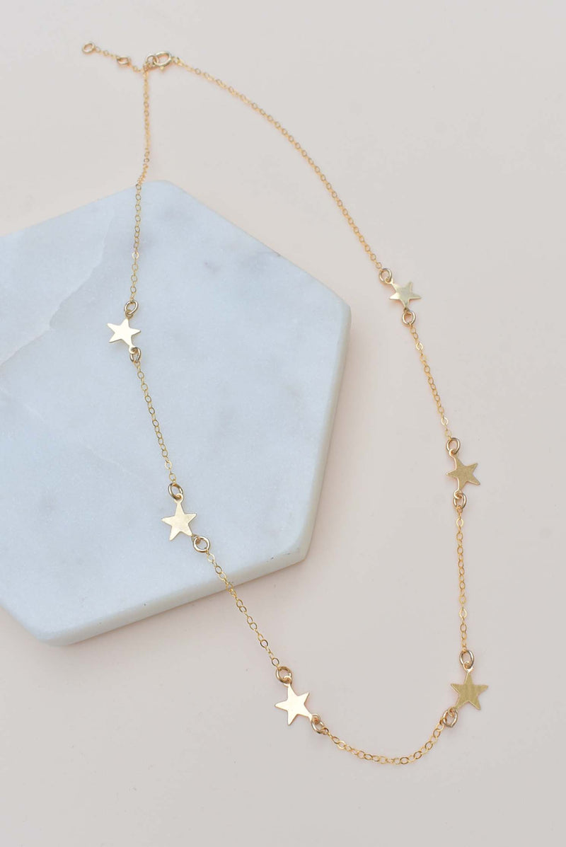 GOLD STAR CHOKER NECKLACE