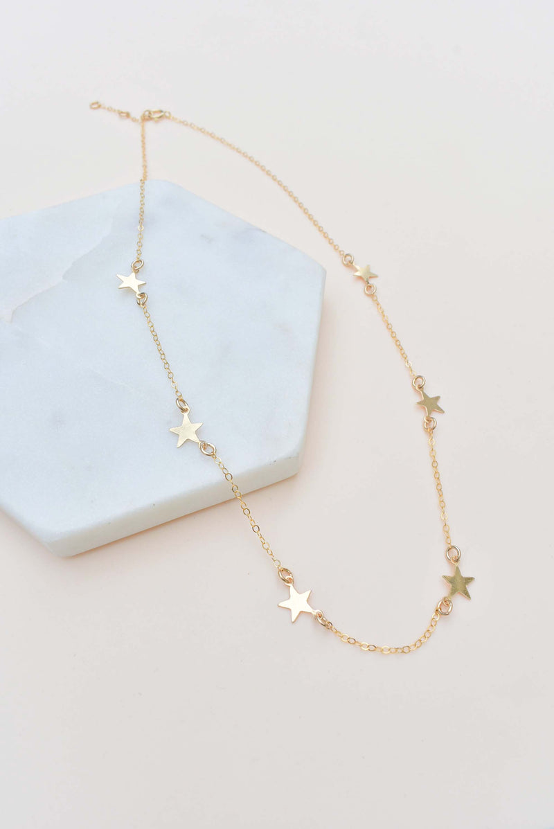 GOLD STAR CHOKER NECKLACE