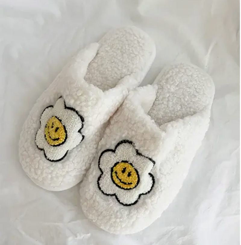 SMILEY FLOWER SLIPPERS